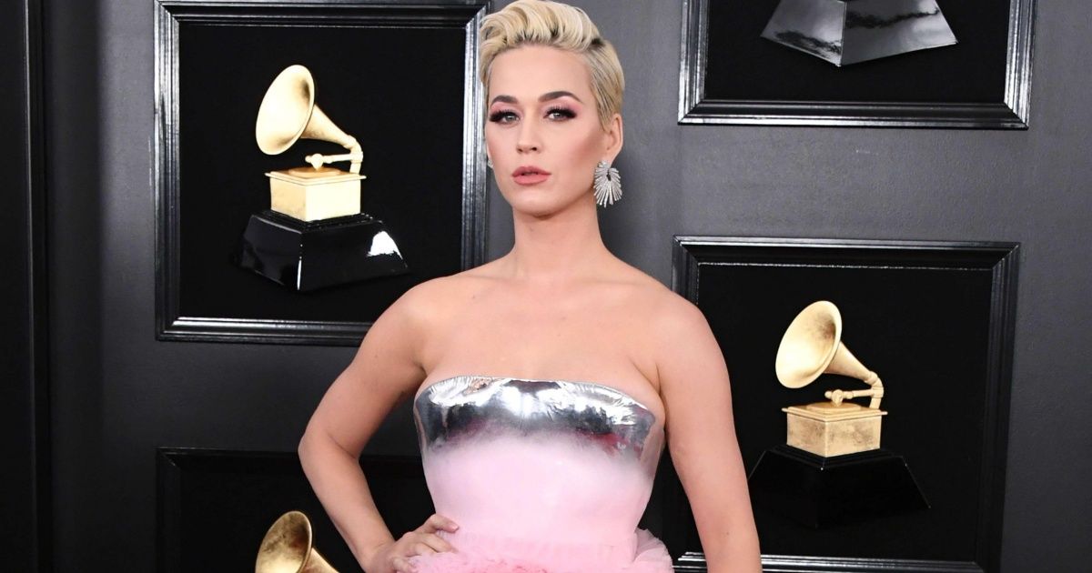 Katy Perry y su genial respuesta a sus memes tras los Grammy