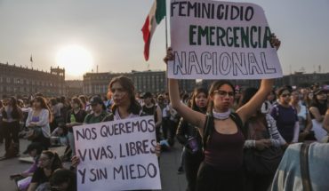 Mujeres marchan contra feminicidios e intento de secuestros en el Metro