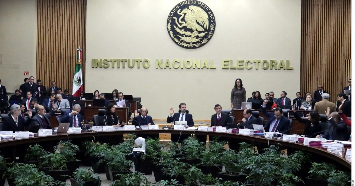 Se registran ante el INE 102 nuevos partidos políticos
