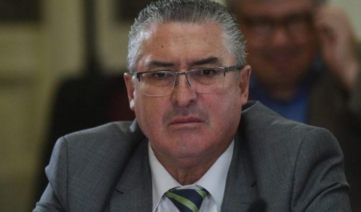 Senador Pizarro fustigó por “oportunismo político” a quienes critican a Bachelet por no viajar a Venezuela