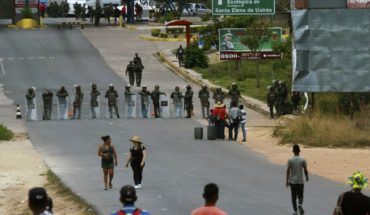 translated from Spanish: Brasil comienza a enviar ayuda a su frontera con Venezuela