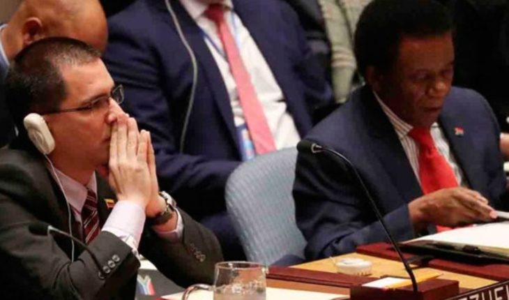 translated from Spanish: Diplomáticos ignoraron al canciller de Venezuela en la ONU