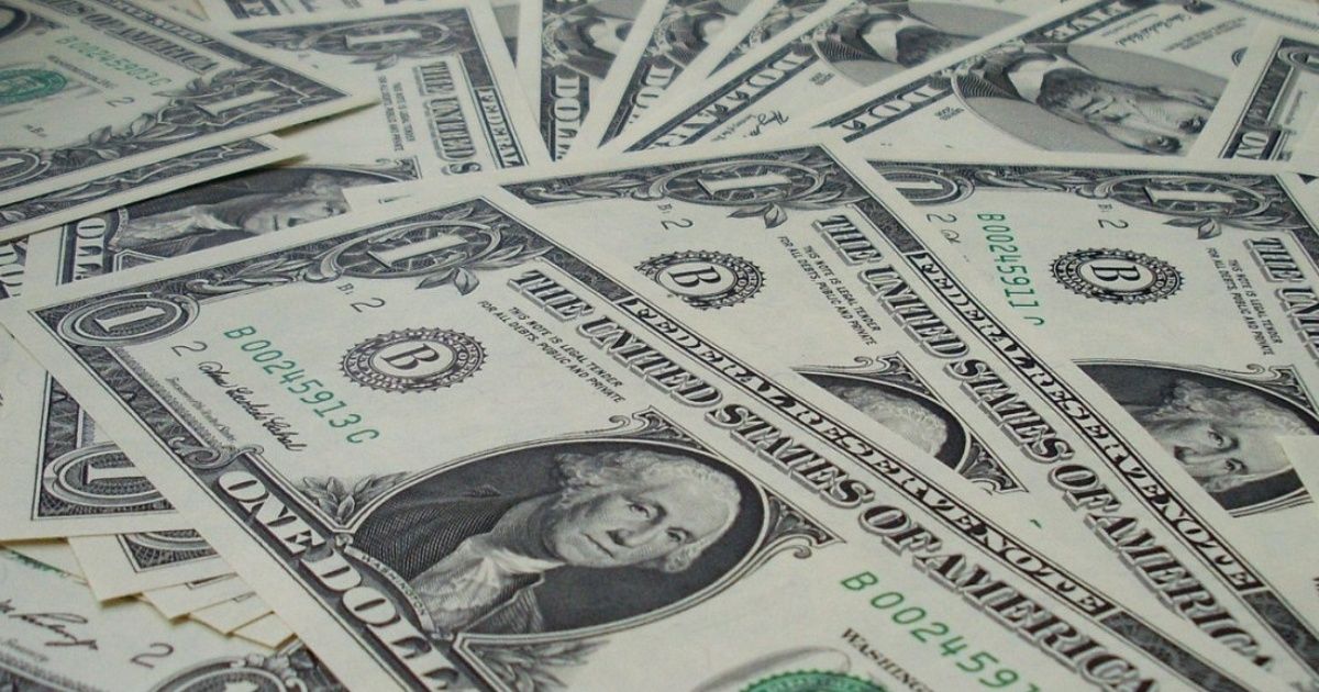 El dólar se dispara y pasa los $40 por primera vez en el año