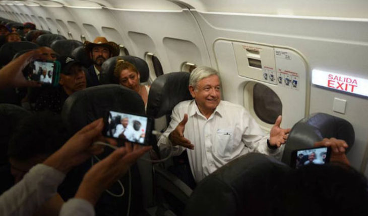 translated from Spanish: López Obrador ha gastado en 15 vuelos lo que Peña Nieto gastó en uno