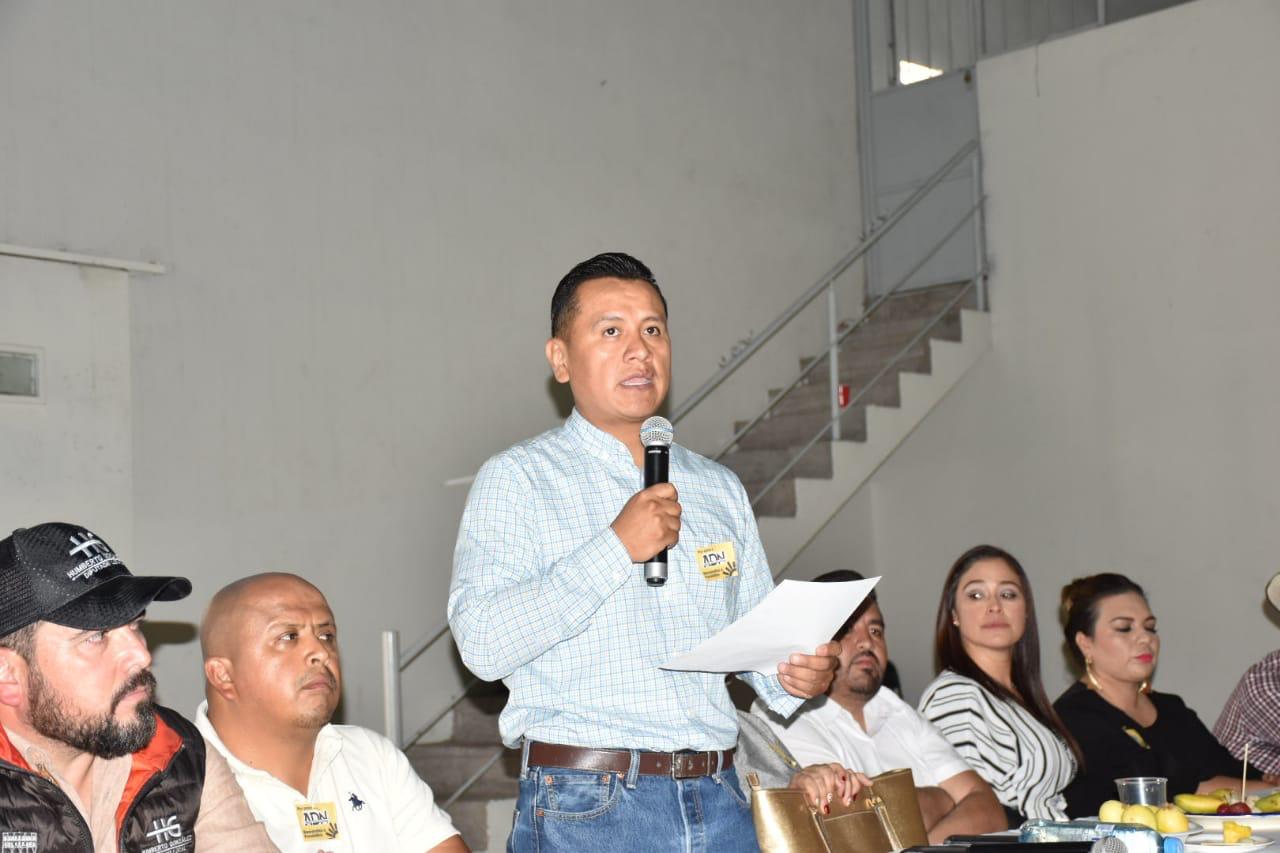 Renuncia ADN Michoacán a las filas del PRD