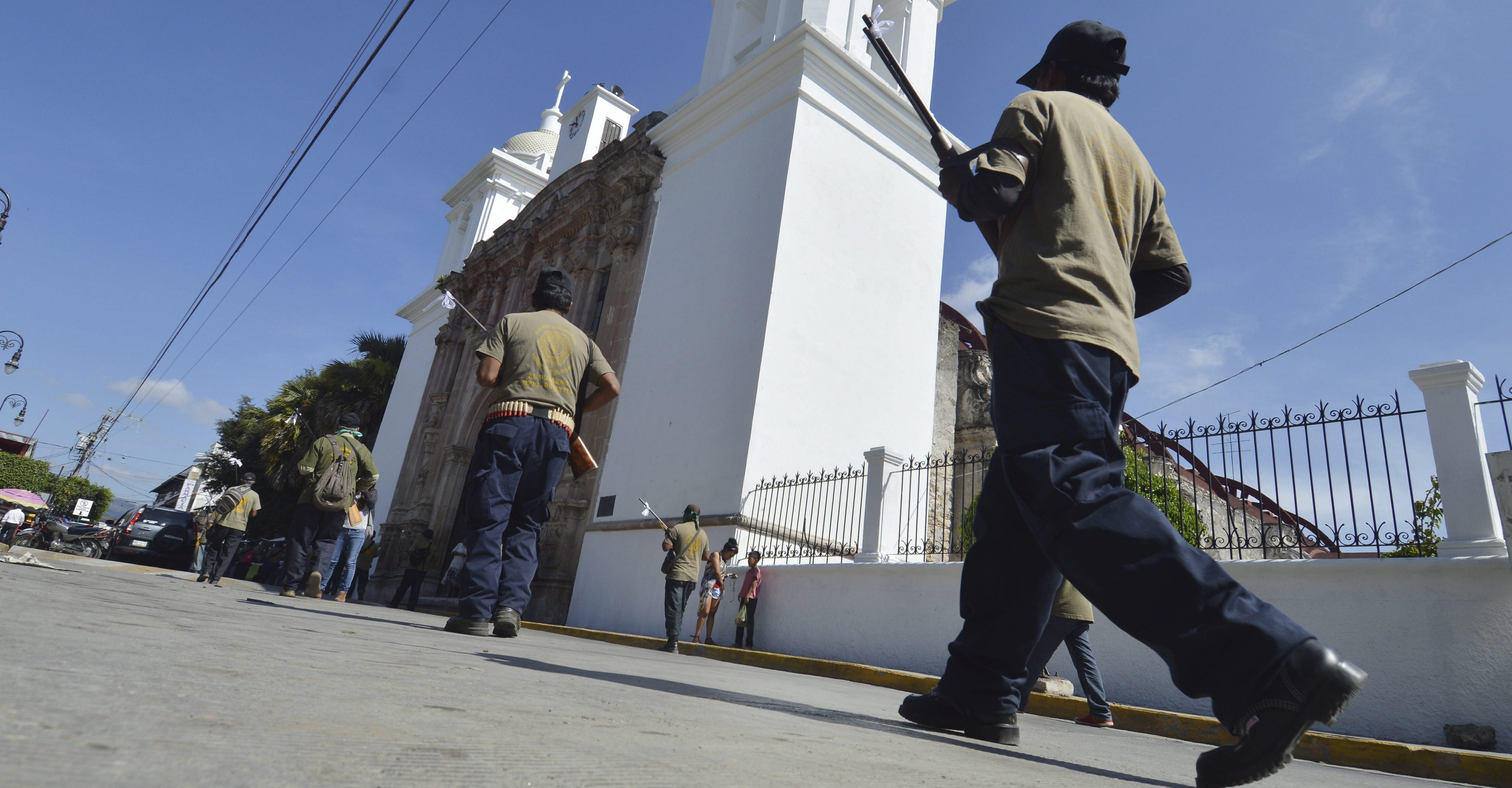 Retain municipal control and 6 policemen in Chilapa, Guerrero
