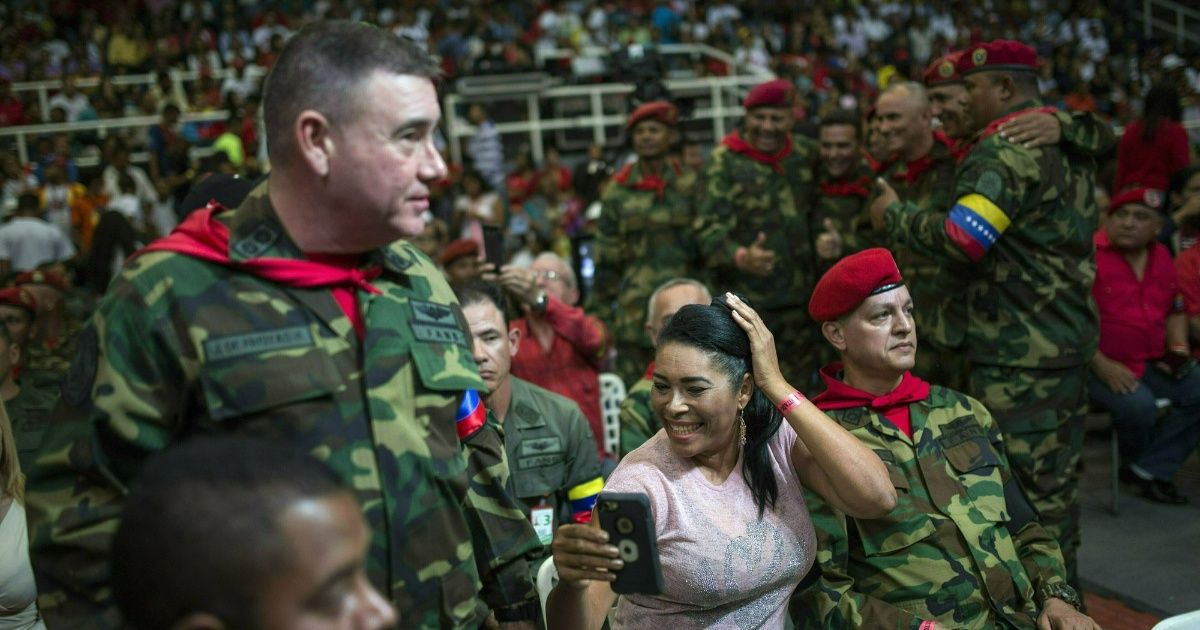 Socialist Venezuelan leader aviva support program on tv