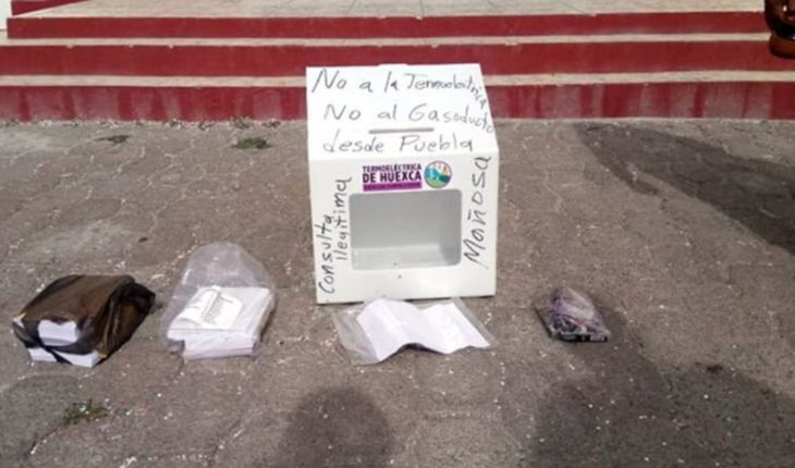 translated from Spanish: También vandalizan consulta ciudadana en Puebla