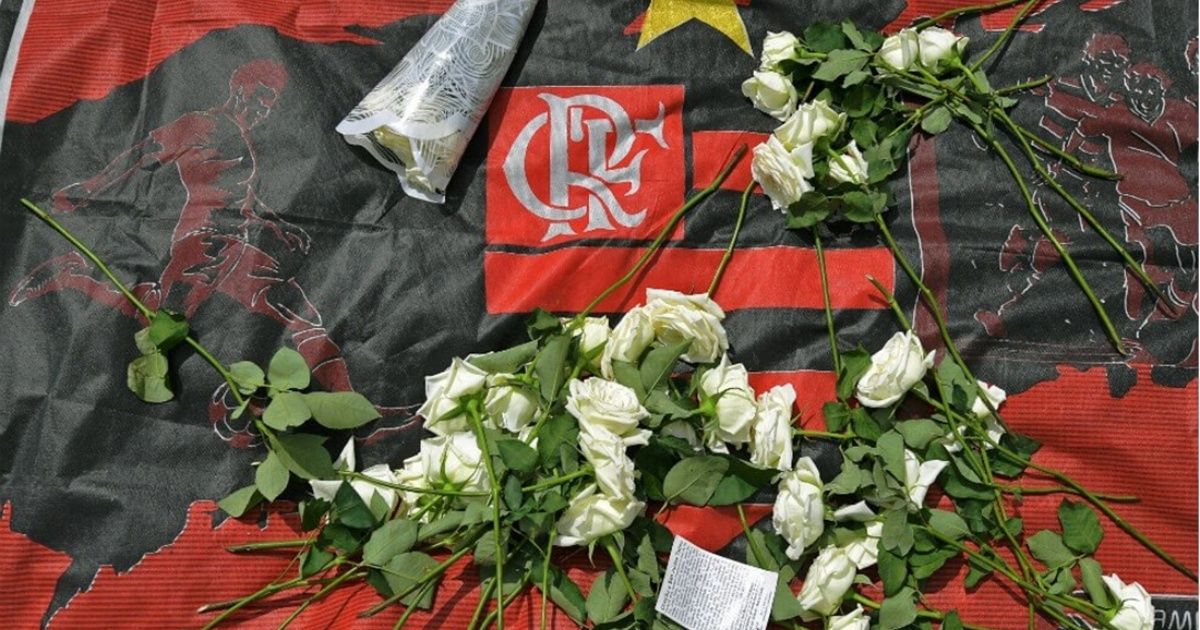 They were already identified 10 children who died in the fire in the Flamengo
