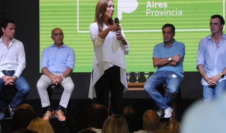 translated from Spanish: Vidal reunió a 4 mil docentes en Ensenada y se plantó ante las paritarias
