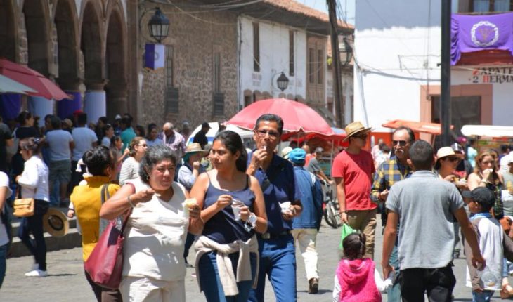 Domingos peatonales convierten a la Plaza Vasco de Quiroga en un espacio más humano: Víctor Báez