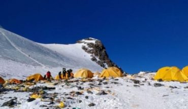 Everest: los cadáveres que están quedando expuestos con el derretimiento de los glaciares