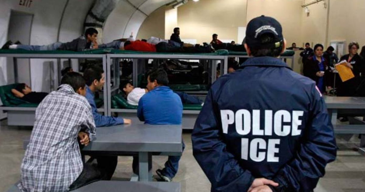 Inmigrantes siguen en cuarentena en centro de detención en Colorado