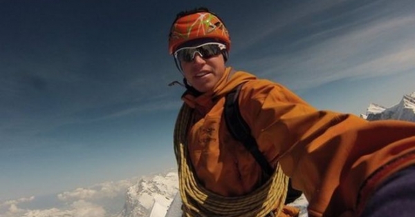 La trágica historia de Tom Ballard, el montañista hallado muerto junto a su compañero tras 12 días desaparecidos en el Himalaya