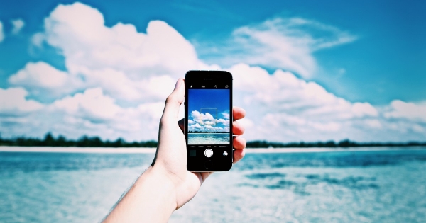Las mejores apps y funciones para organizar tus viajes desde el celular