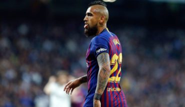 Medio español aseguró que Vidal dejará el Barcelona a final de temporada