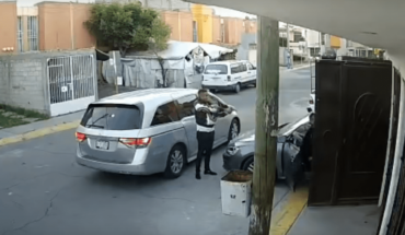 Roban con pistola carro en Tecámac, Estado de México