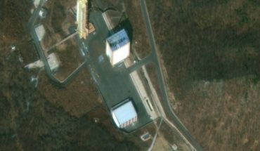 Seúl ve más movimiento de autos en centro norcoreano de ICBM