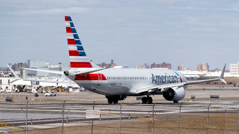 Trump anuncia una "orden de emergencia" para suspender las operaciones del Boeing 737 MAX en EEUU