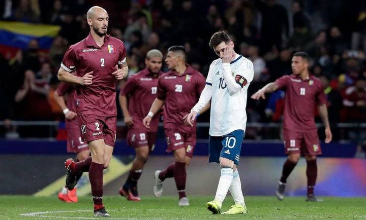 Venezuela vence 3-1 a la Argentina de Messi