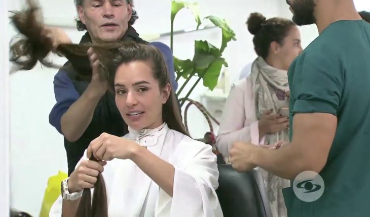 Video: La Red – Deportista colombiana donó su pelo a fundación que apoya mujeres con cáncer de seno
