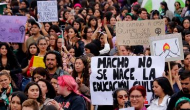 translated from Spanish: 8m: feminists are mobilized around the country and the Government insists the thesis of the “instrumentalisation” of the movement