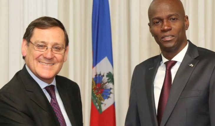 translated from Spanish: América Solidaria: ataque a caravana con Embajador chileno en Haití “fue una emboscada”