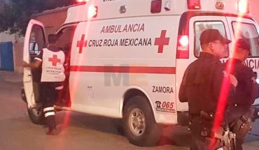 translated from Spanish: A man shot in Zamora’s South Ejidal, Michoacán, is being seriously transferred