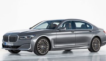 translated from Spanish: BMW Serie 7: un vehículo de lujo que suma tecnología