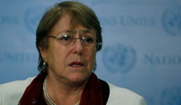 translated from Spanish: Bachelet: “Estoy profundamente preocupada por la criminalización de la protesta pacífica y la disidencia en Venezuela”