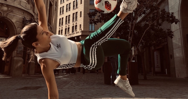 Chilean soccer freestyle champion will be part of the cast of Cirque du Soleil