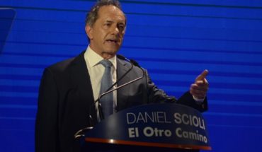 translated from Spanish: Con críticas a Macri, se lanzó Scioli: “Ellos ganaron y Argentina perdió”