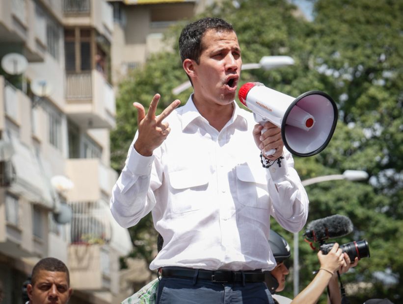 Contraloría inhabilita a Juan Guaidó para asumir cargos políticos por 15 años