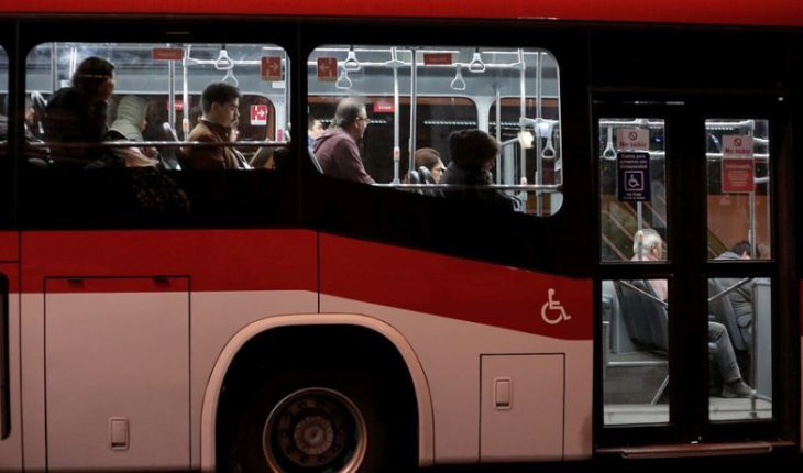 translated from Spanish: Government renames the Transantiago as “Network”: projected new means of payment and electrical buses regions