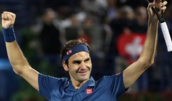 translated from Spanish: History: Roger Federer wins at Tsitsipas at the end of Dubai and is scoring the 100th of his career