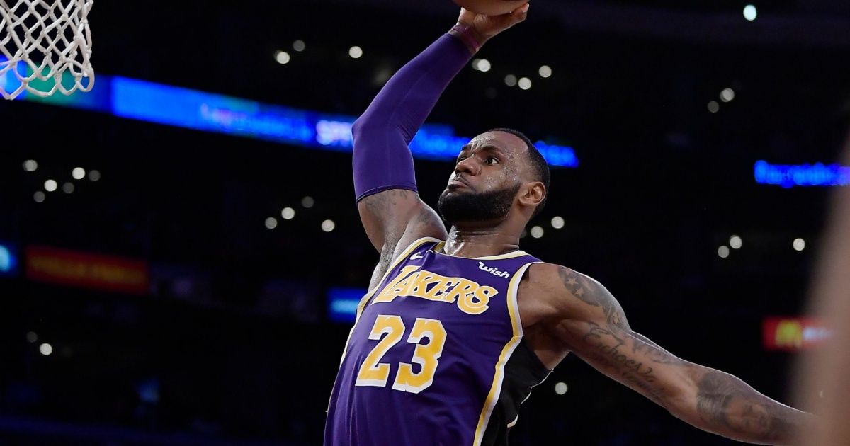 LeBron James will have fewer minutes with the Lakers