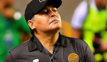 translated from Spanish: Maradona lapidario con la Selección: “Este equipo no merece la camiseta”