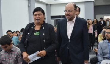 translated from Spanish: Ministro Moreno tras conversatorio con ministra maorí: “Sí se puede cambiar la historia y que haya desarrollo para todos”