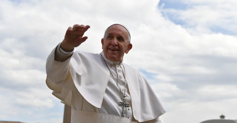 Papa Francisco rechaza viajar a México en 2021