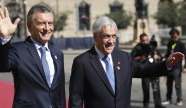 translated from Spanish: Piñera y Macri celebran la aprobación de acuerdo comercial bilateral