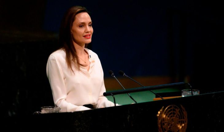 translated from Spanish: Poderoso mensaje de Angelina Jolie en la ONU, sobre los cascos azules