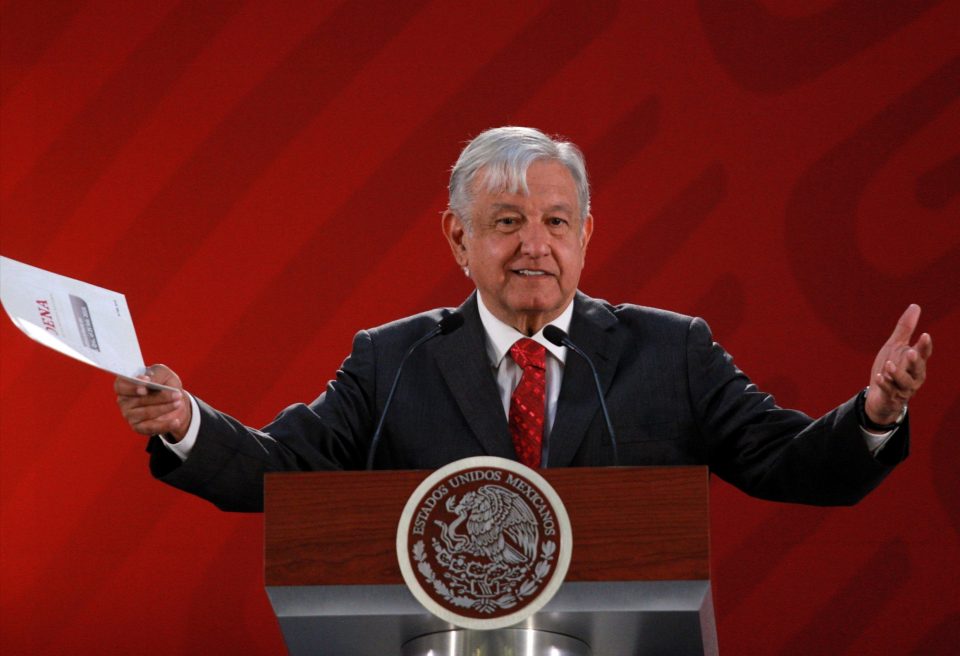 Rating the country punished by neo-liberal policy: AMLO insulated the