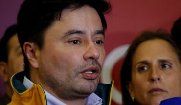 translated from Spanish: Rodolfo Carter es suspendido de sus funciones por un mes tras fallo del Tricel