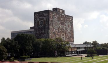 translated from Spanish: Students stop by women’s day UNAM faculties