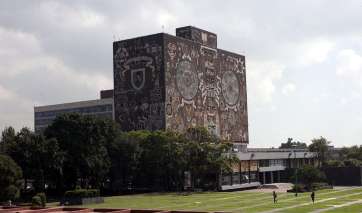 translated from Spanish: Students stop by women’s day UNAM faculties