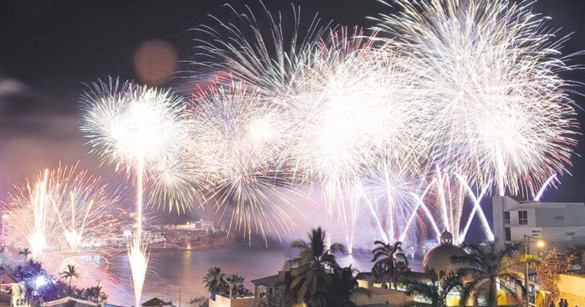 Thus the spectacular Naval Battle in the international Carnival of Mazatlan 2019 is lived
