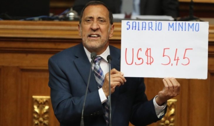 translated from Spanish: Venezuelan Parliament: public employees paid less than $6 per month