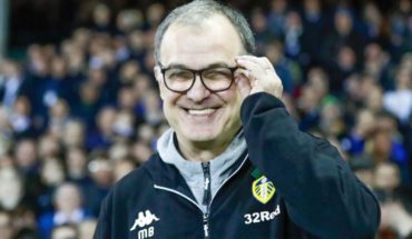 translated from Spanish: With a goal 16 seconds, the Leeds of Bielsa won and is pointer