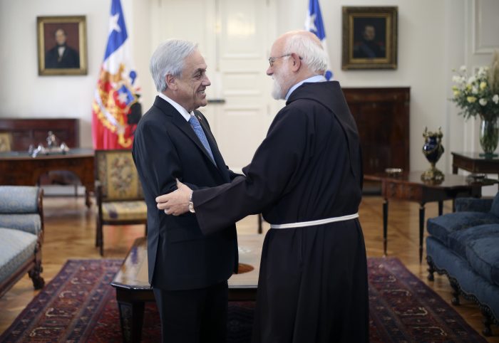Aós tras reunión con Piñera: la iglesia católica “no es un gueto cerrado ni somos un grupo al margen de la sociedad”