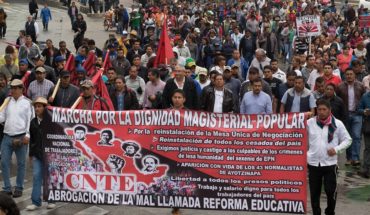 AMLO ordena suspender la aplicación de la reforma educativa de Peña
